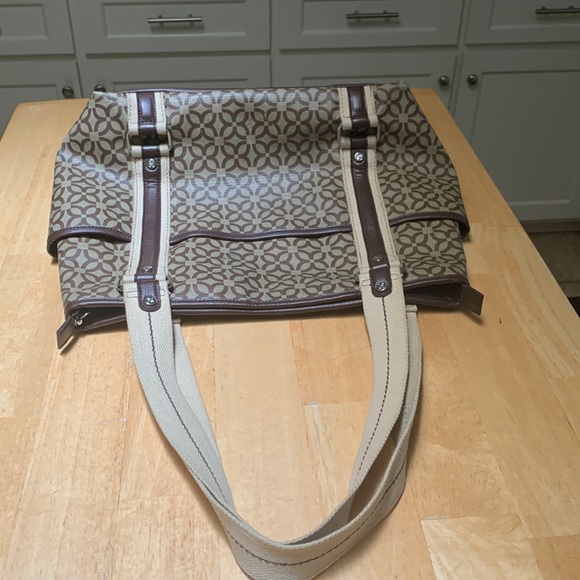 Relic sturdy hand/work bag with multiple inside and outside pockets. - Picture 11 of 16